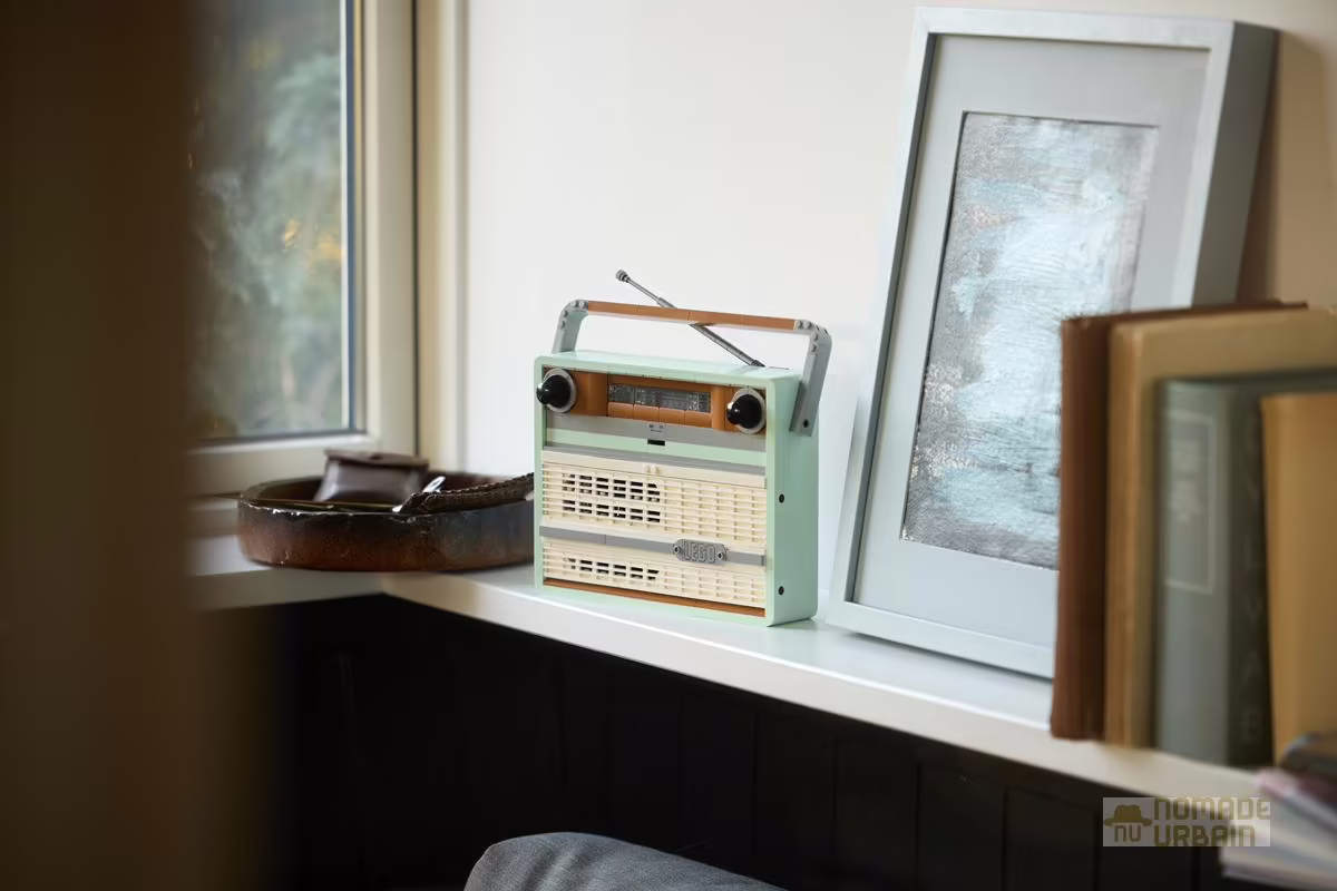 Lego Radio Retro