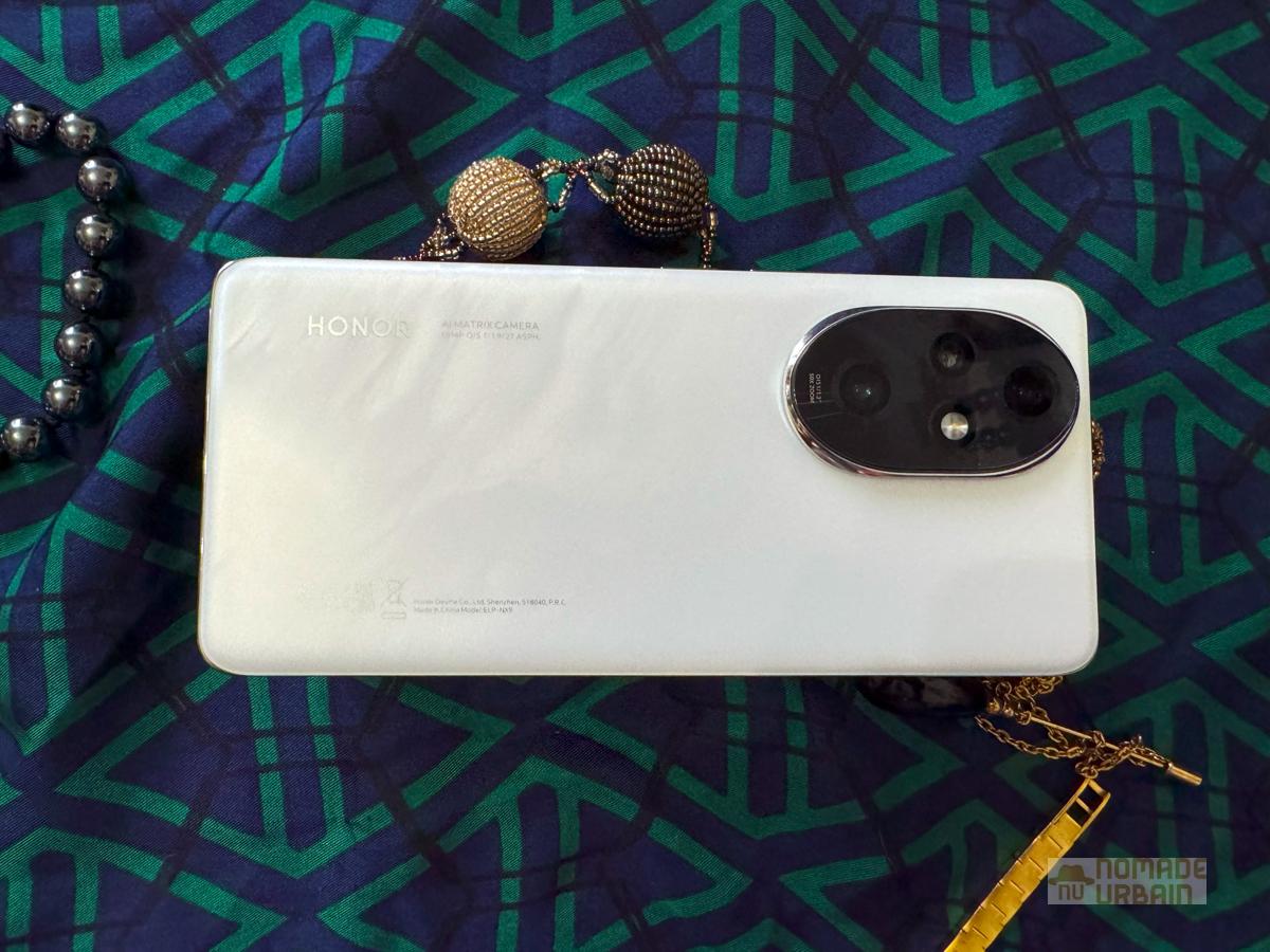 Test Honor 200 Pro: Le smartphone puissant qui se la joue Harcourt