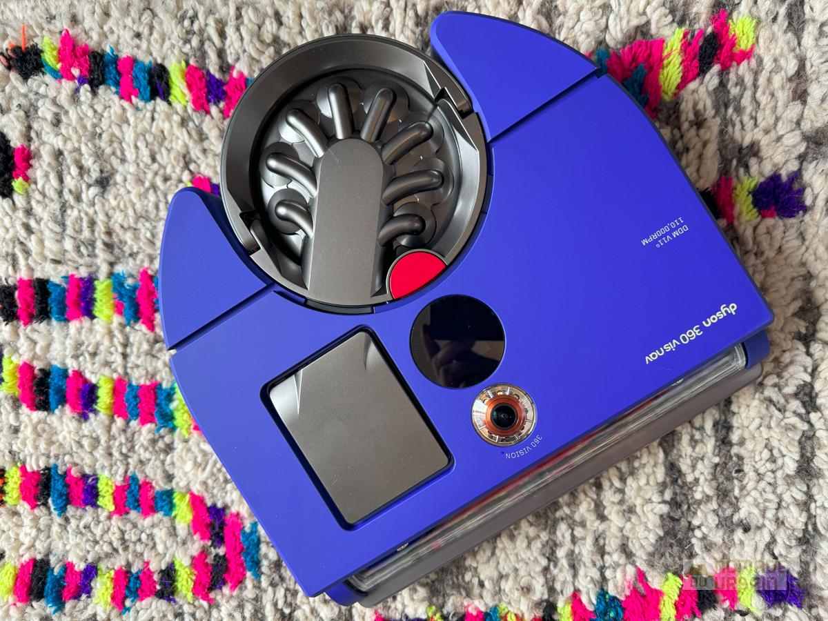 Test du Dyson 360 Vis Nav : le dandy aussi puissant que frustrant