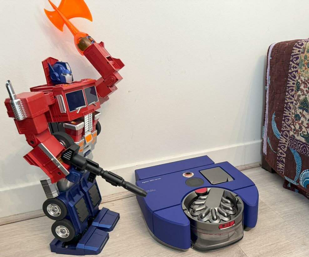 Test du Dyson 360 Vis Nav : le dandy aussi puissant que frustrant