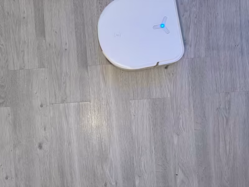 Test Ecovacs Deebot X5 Omni : égérie du style et de la propreté à prix "serré"