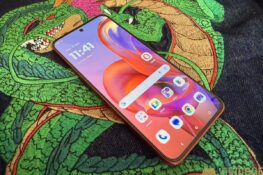 Test du Motorola Edge 50 Neo : une élégance Pantone qui peut s’imposer