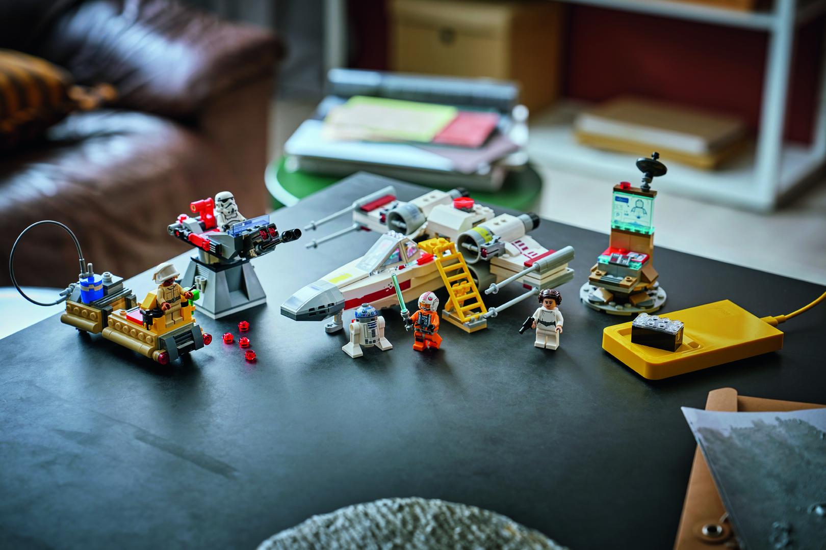 Premiers sets LEGO SMART Play : la galaxie Star Wars comme terrain de jeu