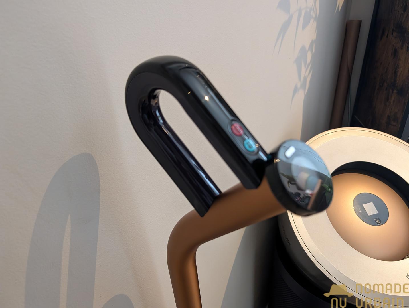 Ergonomie du Dyson Clean+Wash Hygiene : un usage naturel