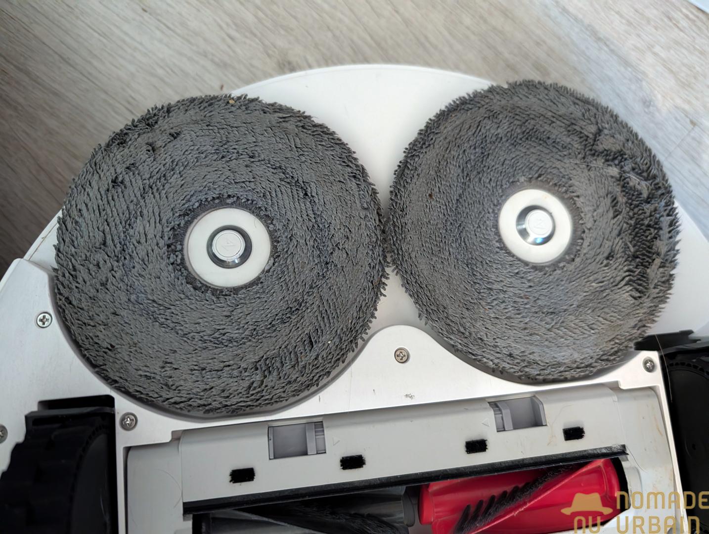 Entretien et accessoires du Roborock Qrevo Curv 2 Pro : une maintenance simplifiée
