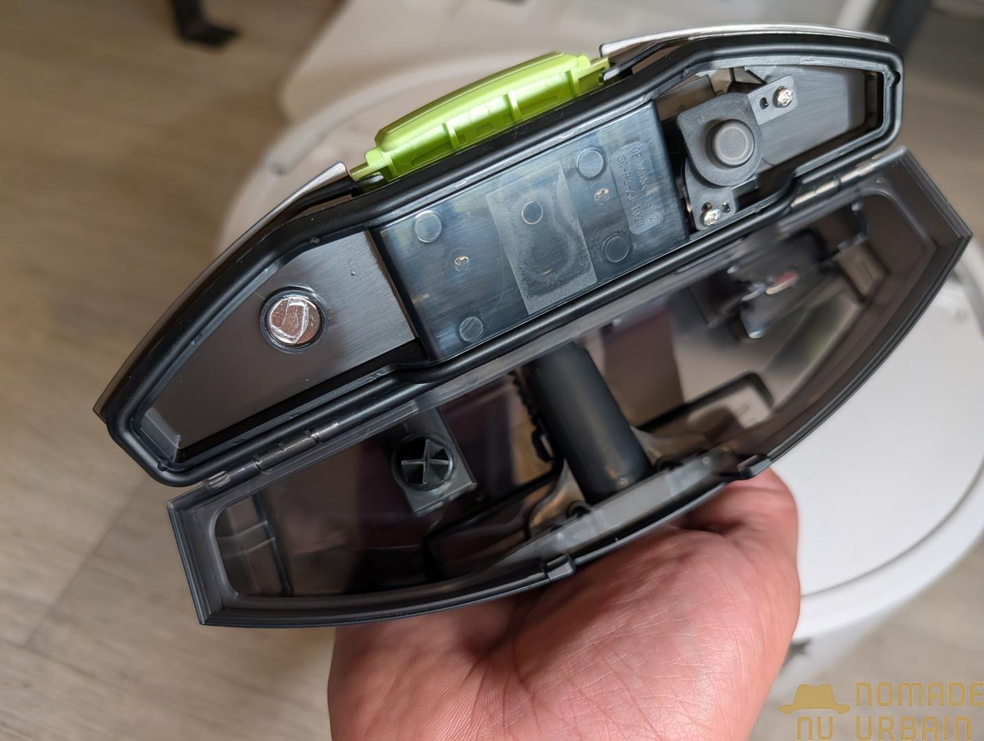 Technologies embarquées du iRobot Roomba 705 Max : laser et caméra aux commandes
