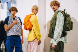Eastpak sort un sac à dos monstre et au sourire carnassier signé Walter Van Beirendonck